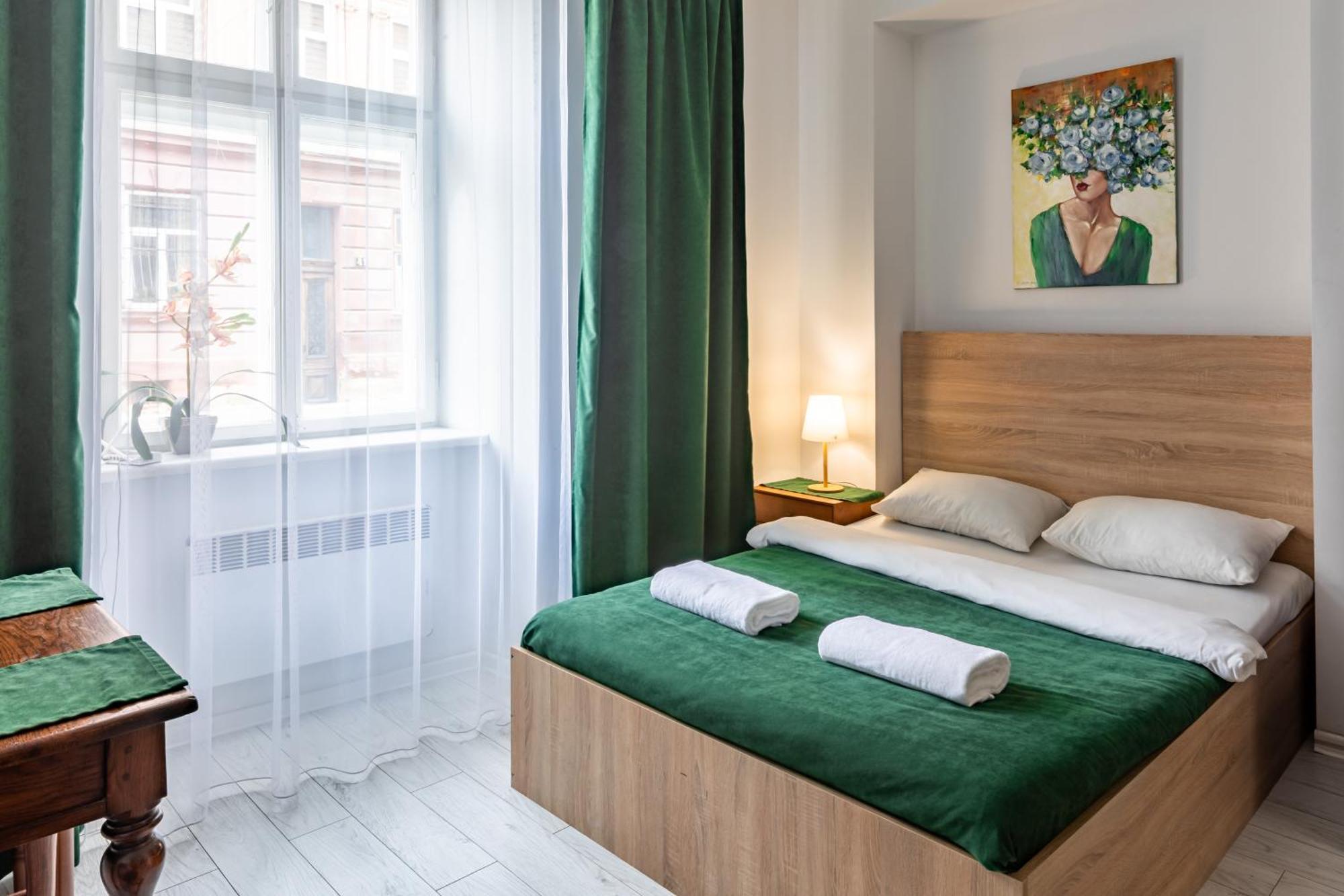 Apartment On Virmens'Ka Street Lviv Eksteriør bilde